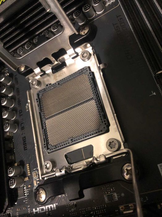 Материнская плата MSI MAG X870 TOMAHAWK WIFI