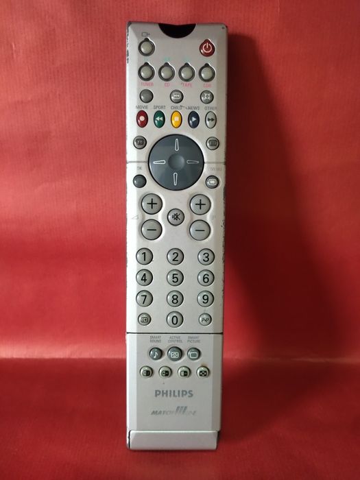 Televisão Philips 32" com móvel oferta filmes