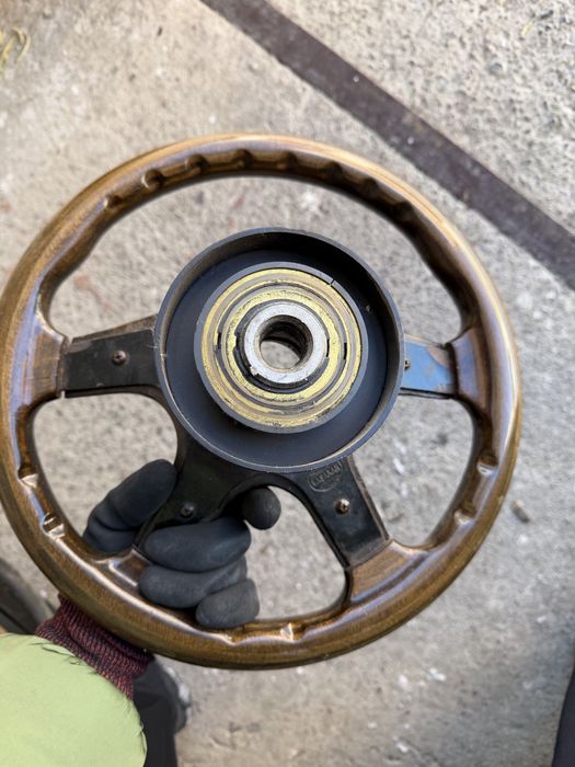 Деревʼяне кермо Mercedes W123 W126 руль