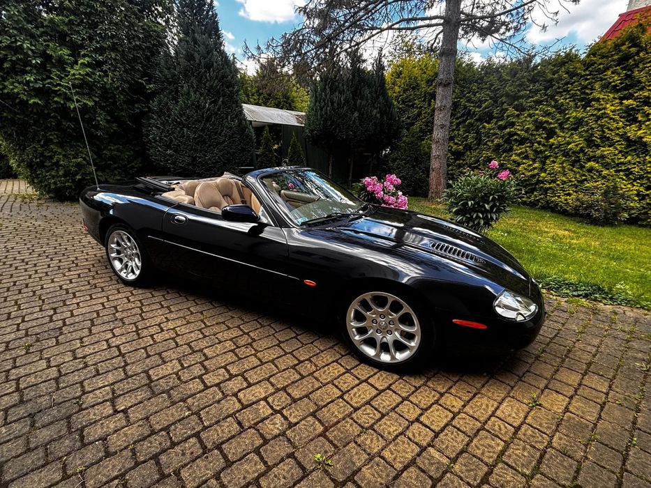 Jaguar XK8