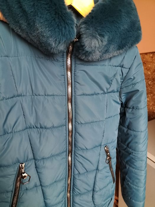 Плащ зимовий з капюшотом