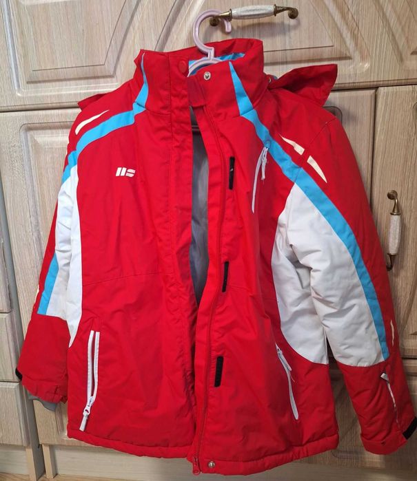 Спортивна лижня куртка HotStuff 11/12 років 152см унісекс