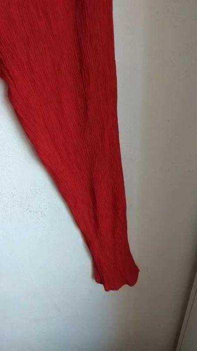 Spodnie rozciągliwe dopasowujące  czerwone materiałowe M L S Wiskoza