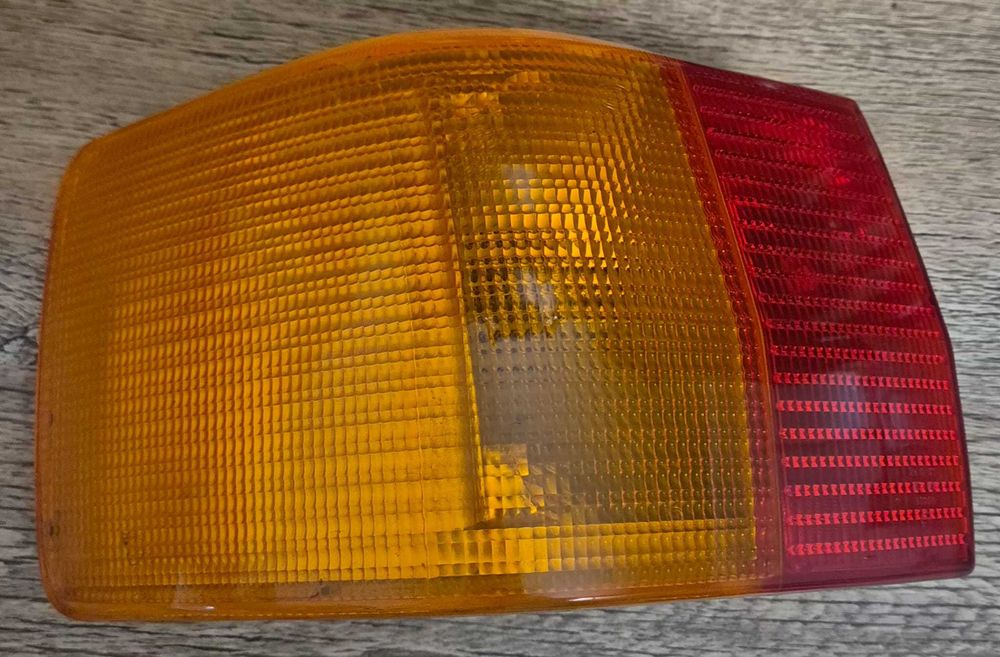 Lampa Lewa Tylna AUDI 80 B3 (86-91r.) SEDAN Oryginalna HELLA