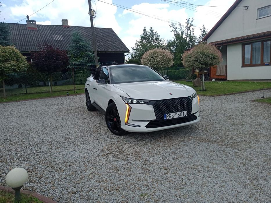 DS Automobiles DS 4