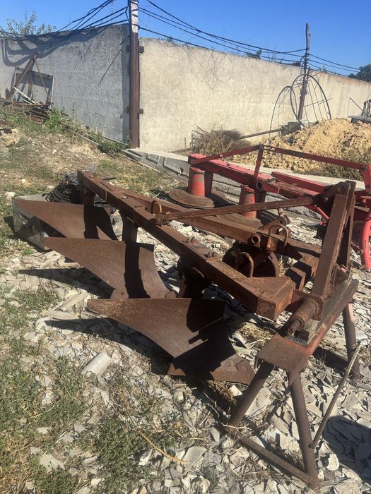 Плуг Полигон 3+1