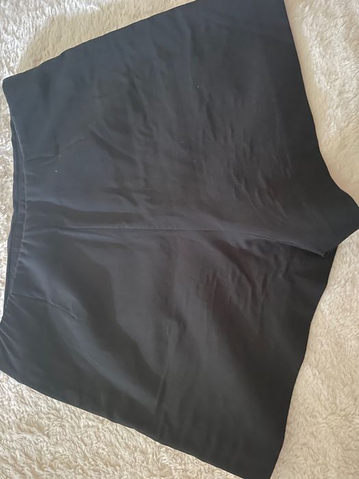 Saia-calção Zara na cor preto