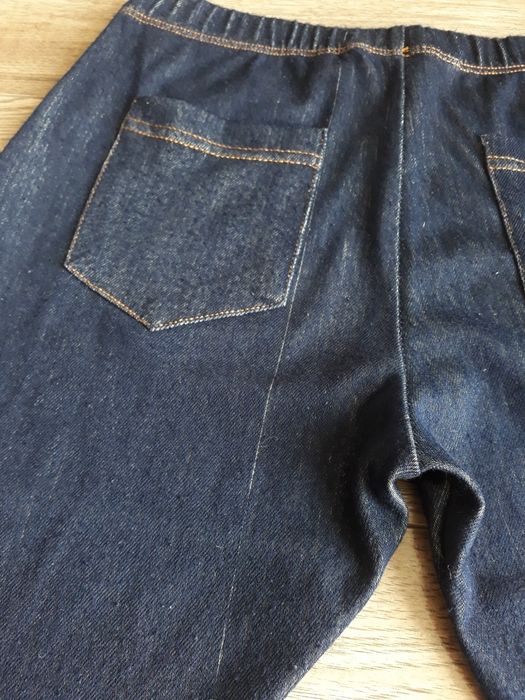 Materiałowe spodnie 3/4 rybaczki legginsy szorty rozmiar S/M Marilyn