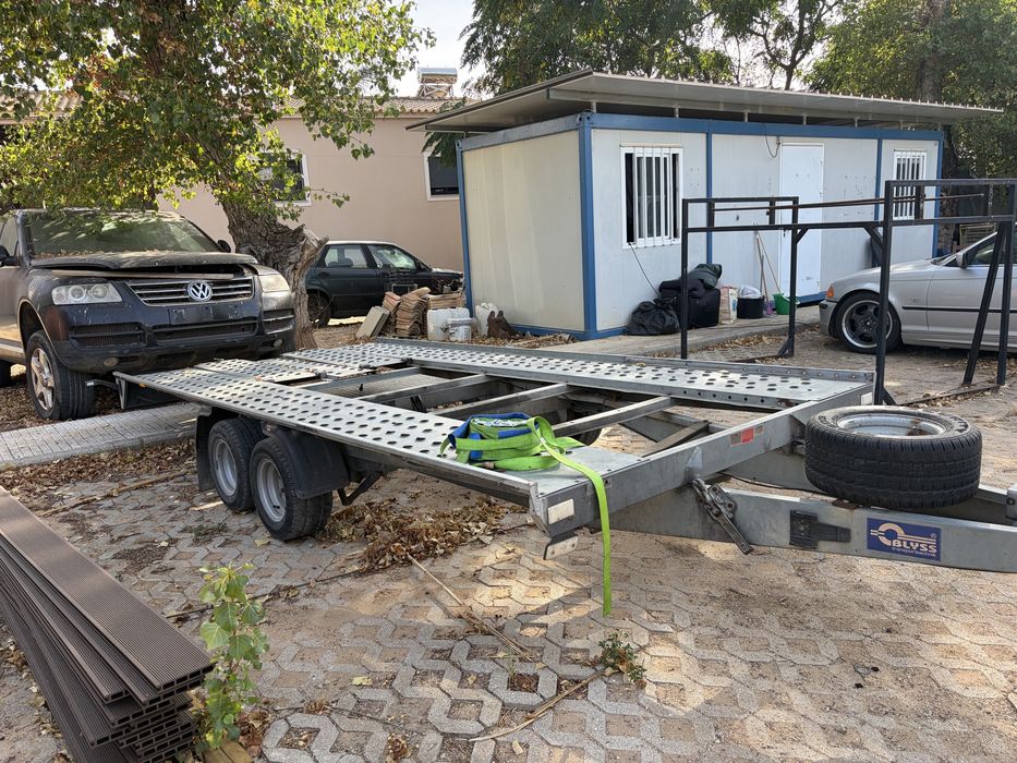 Atrelado Porta-Carros