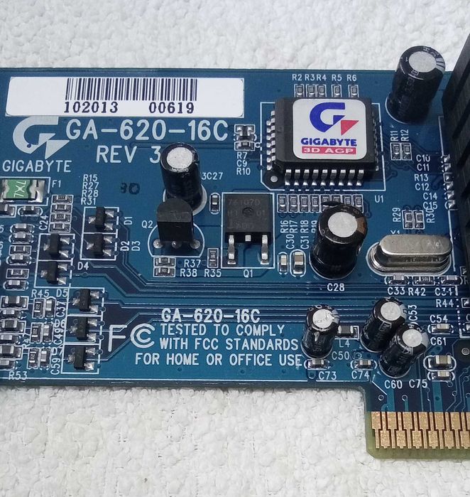[PC Vintage] Gigabyte GA-620-16C (Nvidia Vanta 16mb) - AGP