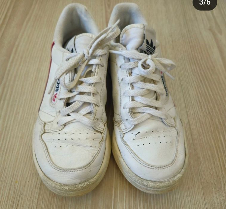 Кросівки adidas б/у.