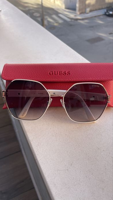 Óculos de sol Guess GU7785 32F
