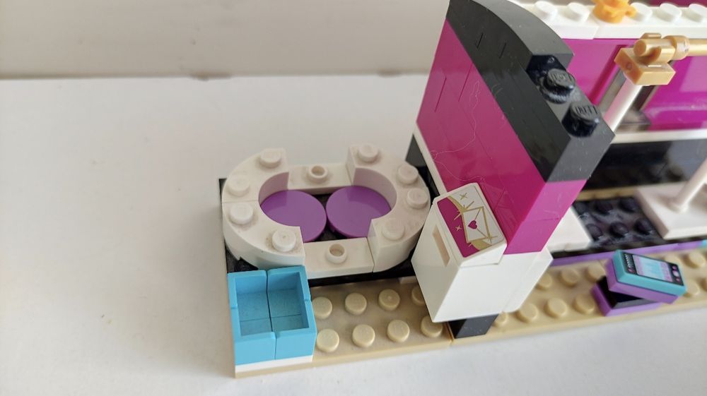 Lego Friends 41104 Поп-звезда. Примерочная + 41106 Автобусное турне