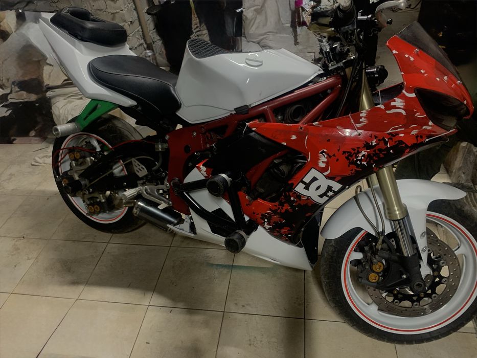 Yamaha YZF-R6 Stunt
