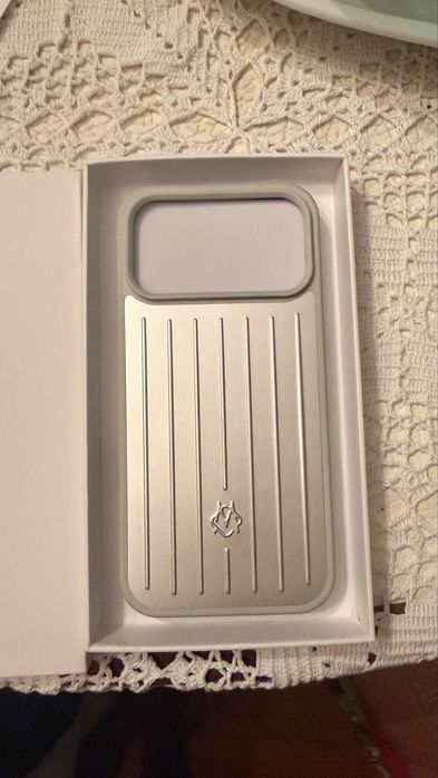 Capa Rimowa Iphone 17 Pro Max