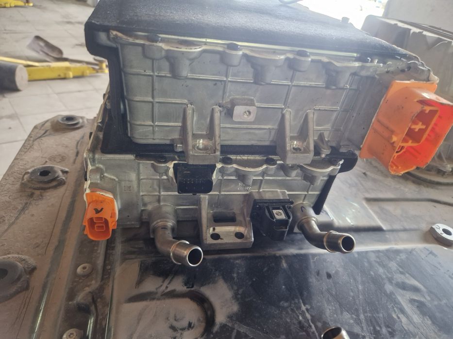 Hyundai ioniq 6, 5,  kia ev6, ev9 ICCU E111B1Xa