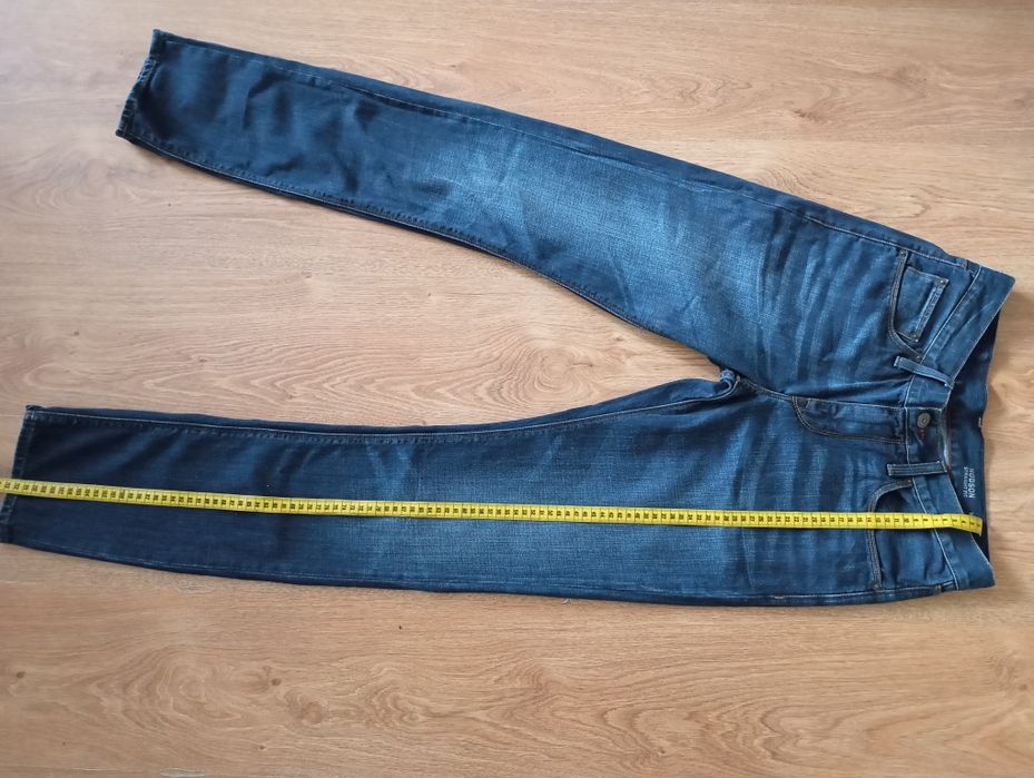 Spodnie męskie dżinsy Tommy Hilfiger rozmiar 30/34 stan bardzo dobry