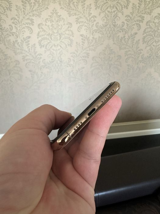 Iphone 11 pro max 64gb gold