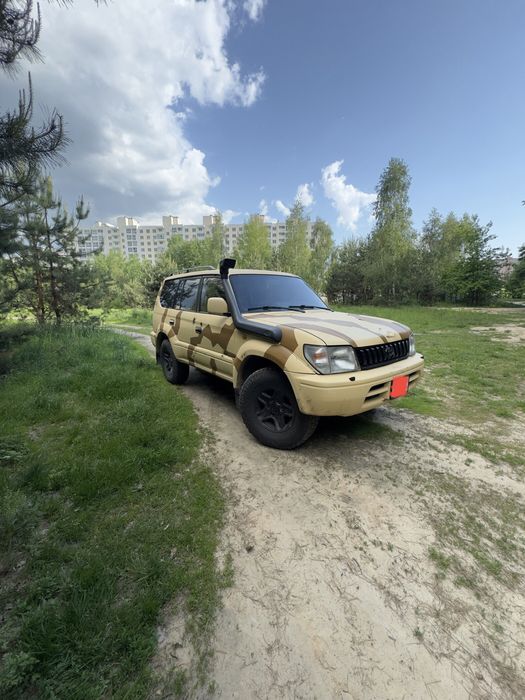 Toyota Land Cruiser Prado 90