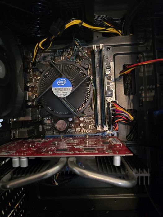 PC Completo Quase de Borla Pronto a trabalhar