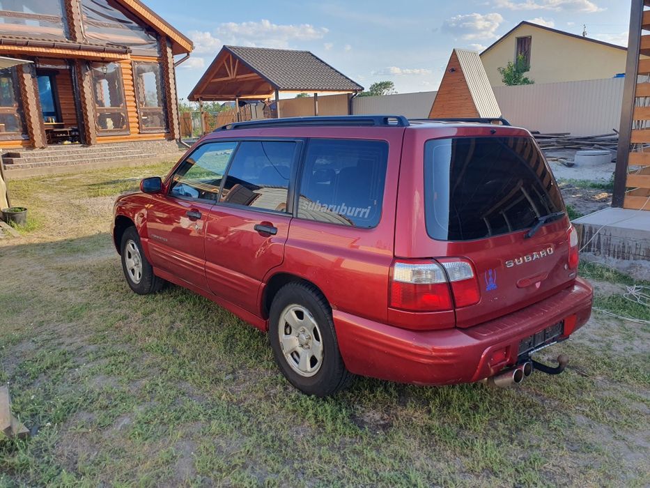 Субару Форестер на запчастини
