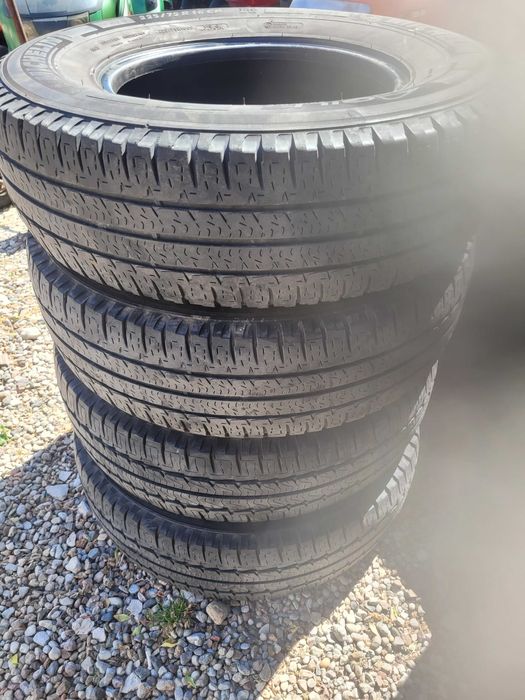 Opony 225/75 16C Bus  Michelin