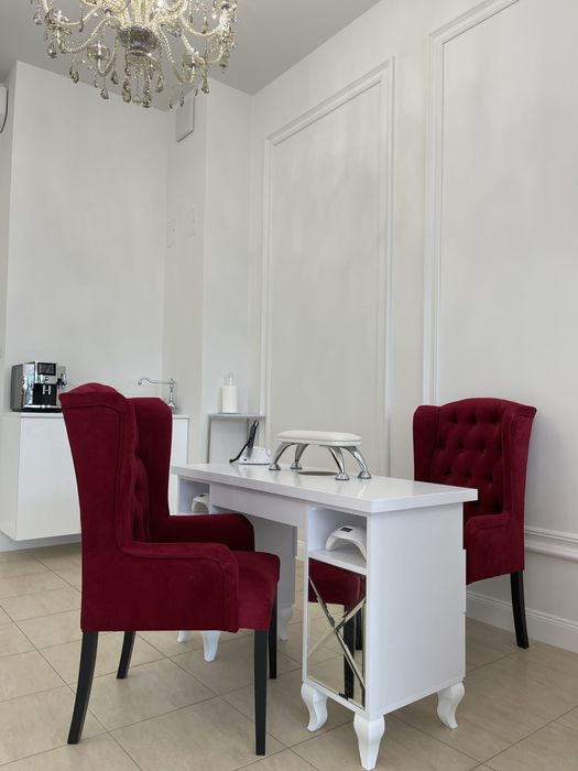 Podnajmę stanowisko dla manicure+pedicure (wystawiam FV)