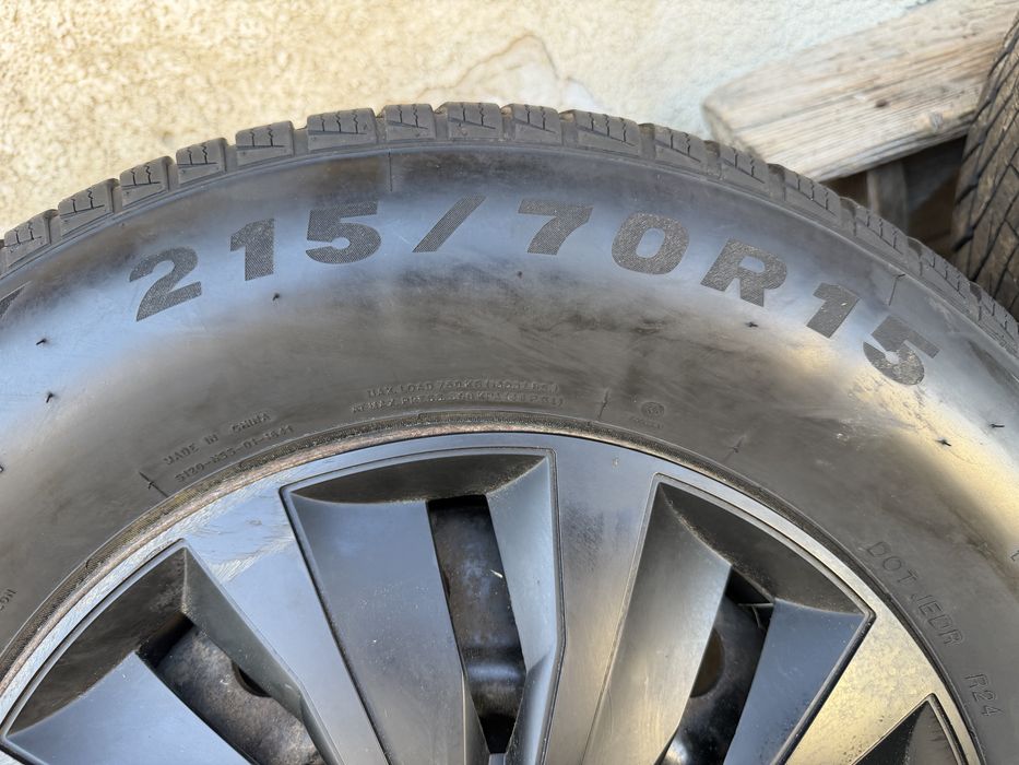 Колеса R15 215 70, 5x114,3 dia 67.1
