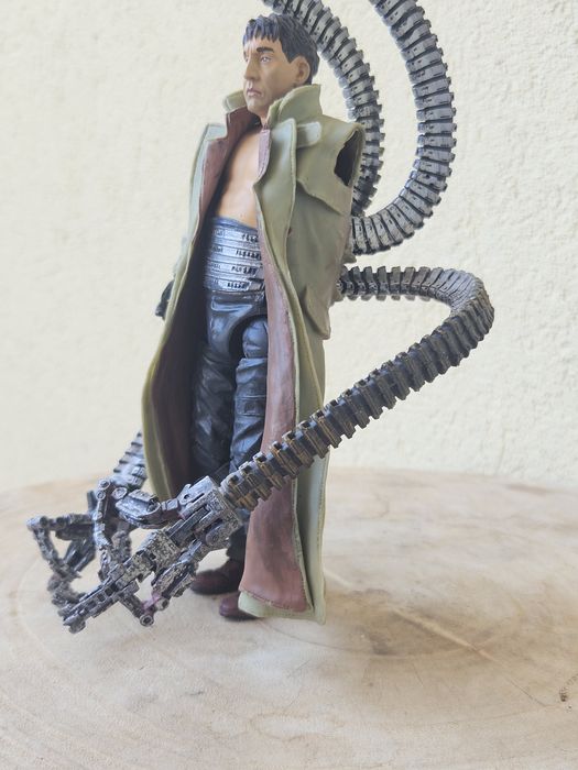 Spider-Man 2 Doc Ock Tentacle Action Figure 2004 – Missing Arm