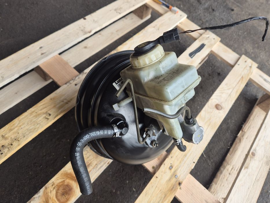 Serwo Hamulcowe  Pompka LUCAS BMW 5 E39 7 E38 LSC145T