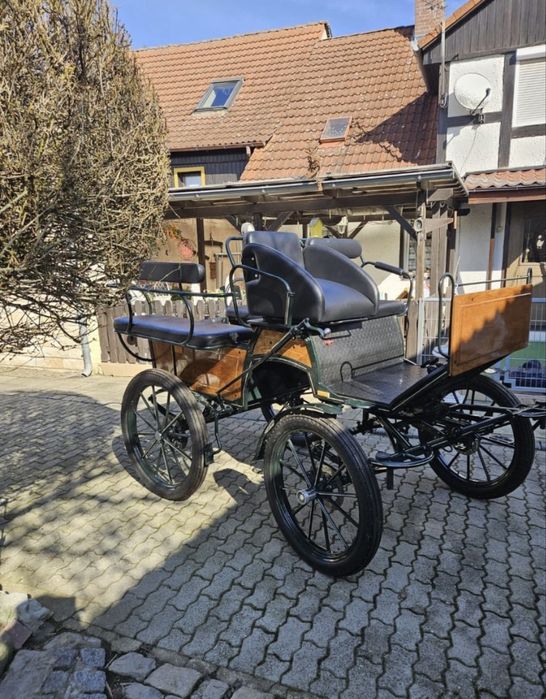 Nowa bryczka wagonetka