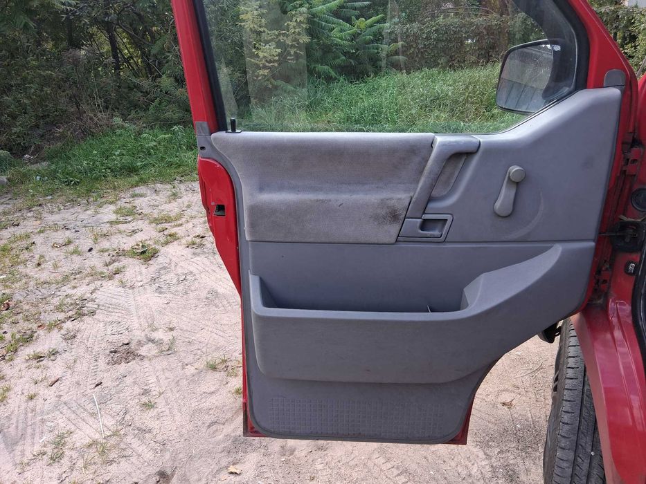 vw t4 multivan kompletne wnętrze ładny stan
