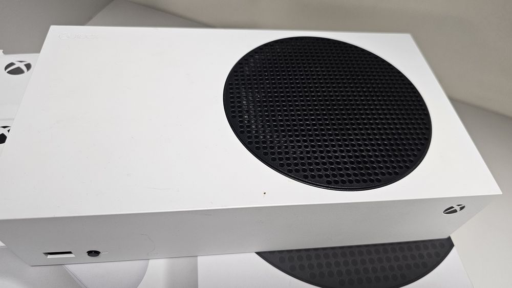 Ігрова консоль Xbox Series S 512 gb