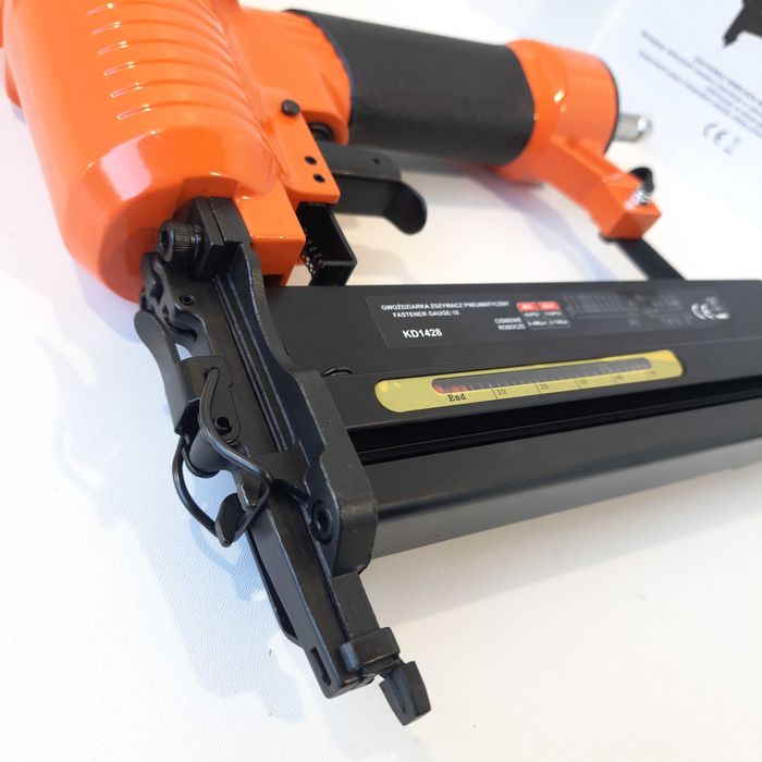 Zszywacz Pneumatyczny Sztyfciarka gwoździarka 2w1 Taker kd1428