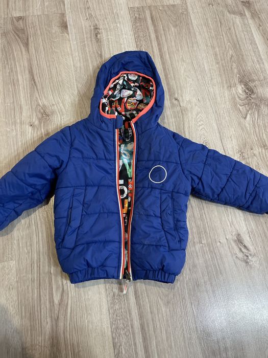 Курточка двохстороння на 98 р