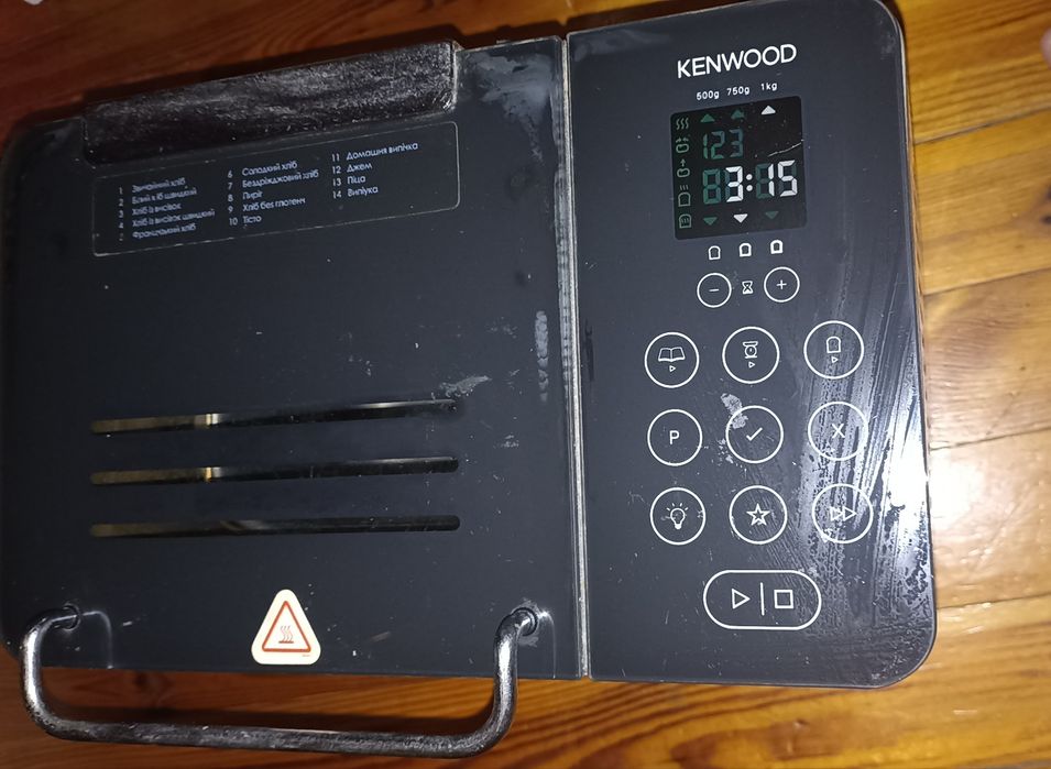 Хлібопічка Kenwood bm450