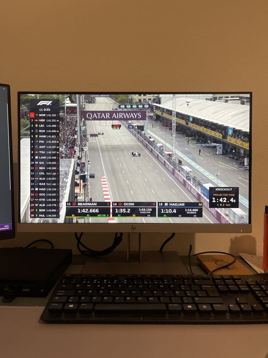 HP EliteDisplay E223