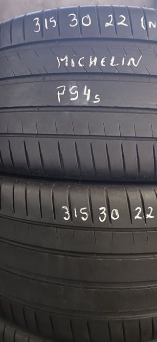 Pneus  315/30/22