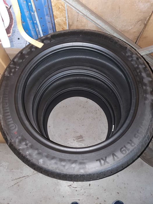 Pneus continental PREMIUM CONTACT 6 quase novos