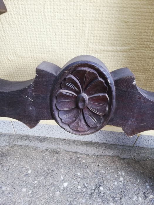 armário vintage/pés mesa madeira