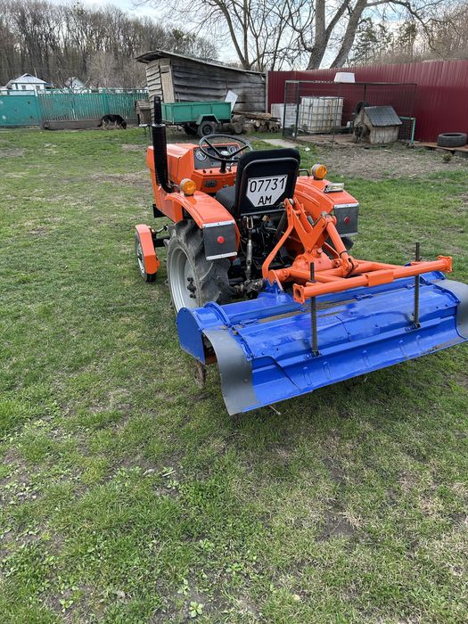 Мінітрактор японський