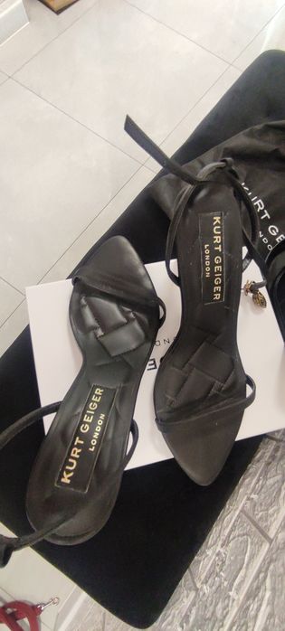 Szpilki sandały odkryte KURT GEIGER 41