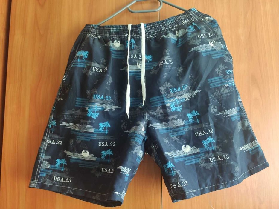Spodenki męskie granatowe, używane, sportowe, na gumkę