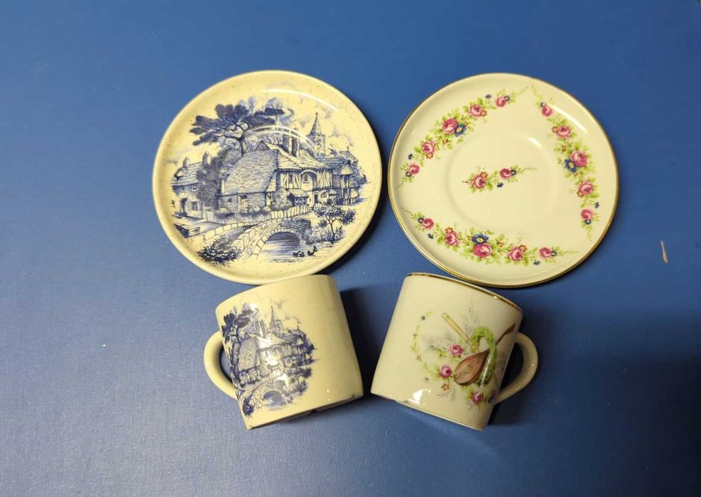 Chávenas de Café Vista Alegre,  Japão, China e Inglesas e Alfe