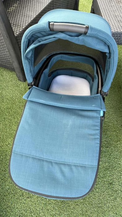 Carrinho de bebe Recaro – Chassis Sadena Silver