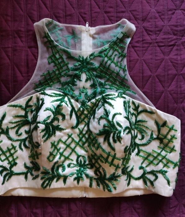 Віддам корсет гарний вишитий бісером