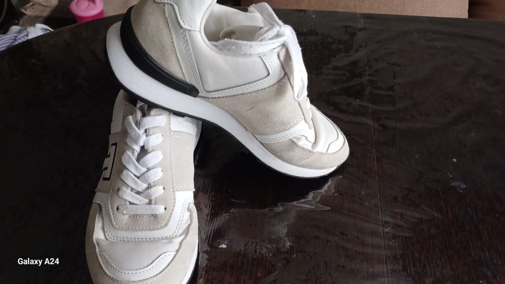 Кросівки брендові дитячі