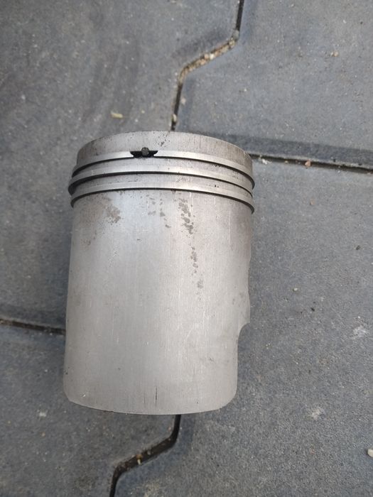 Cylinder tłok pierścienie cześć z silnika mz etz 250 251