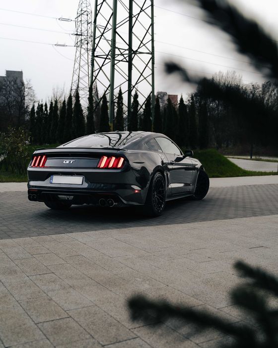 Wynajem Ford Mustang GT 5.0 V8 WYDECH wypożyczalnia samochodów