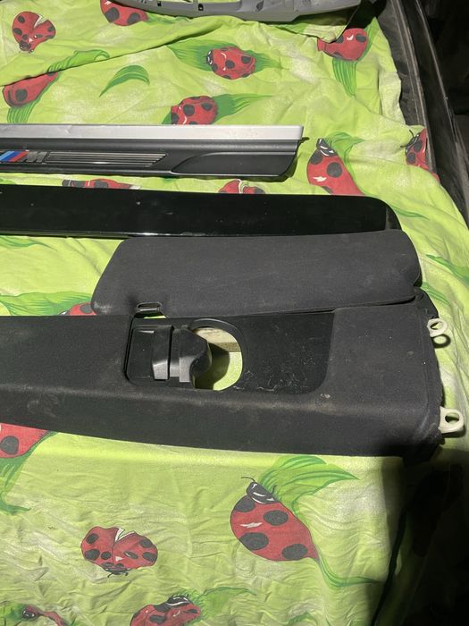 Продам на бмв е46 купе.